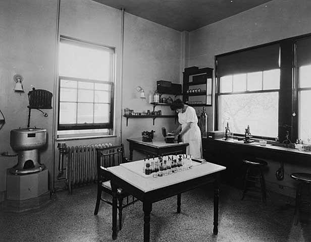 Third floor laboratory, Janney Addition 1925